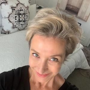 Meet your Posher, Norma